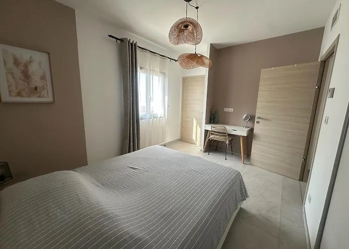 Serenite 9 Pers, Piscine, Clim, Plages A Pied Villa